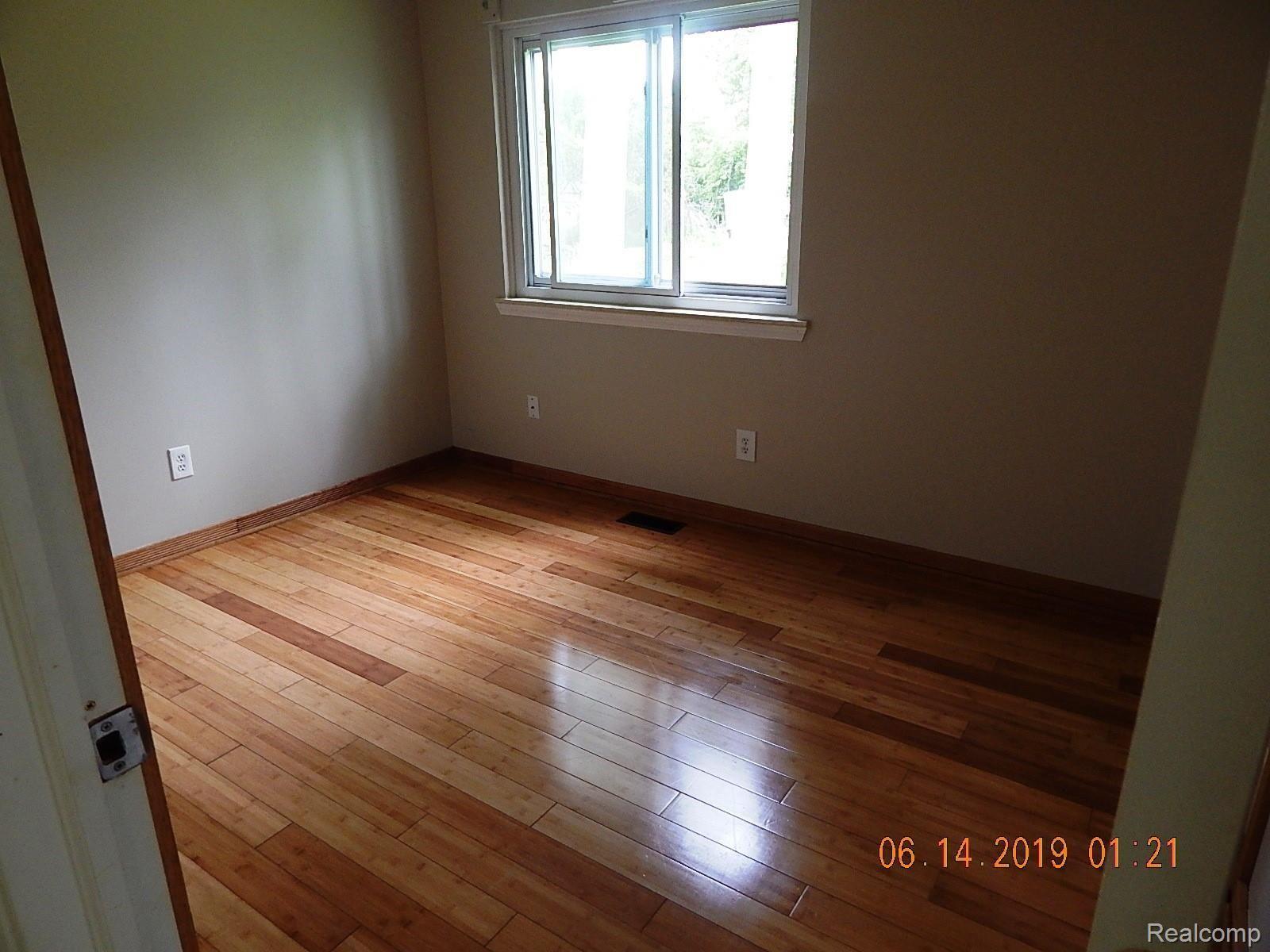 19222 Sylvia Road Romulus, MI 48174 - Photo 14 of 45 bdrm3.JPG