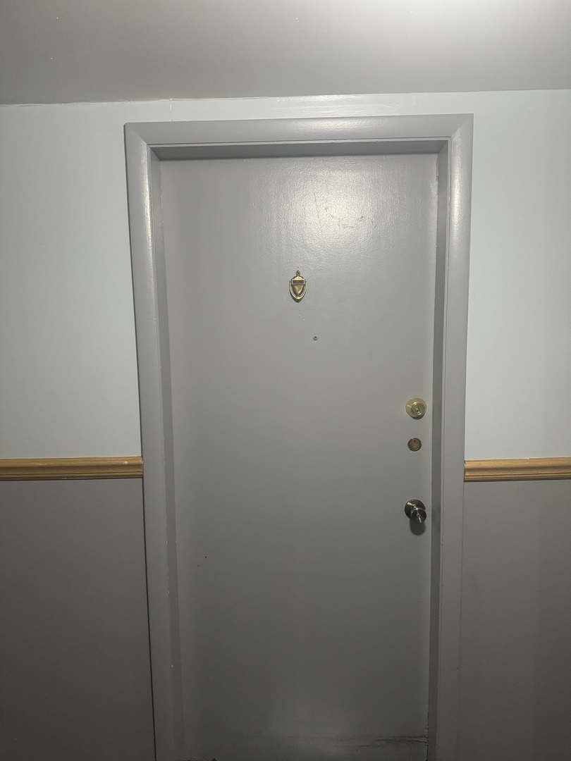 7540 North Ridge Boulevard, Unit 3C Chicago, IL 60645 - Photo 4 of 19 Gallery Image 4