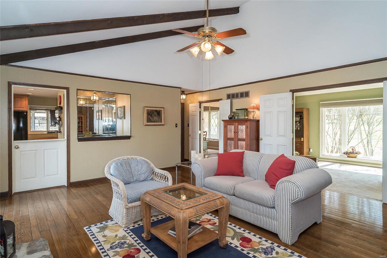 15975 Quiet Oak Road Chesterfield, MO 63017 - Photo 15 of 60 Gallery Image 15