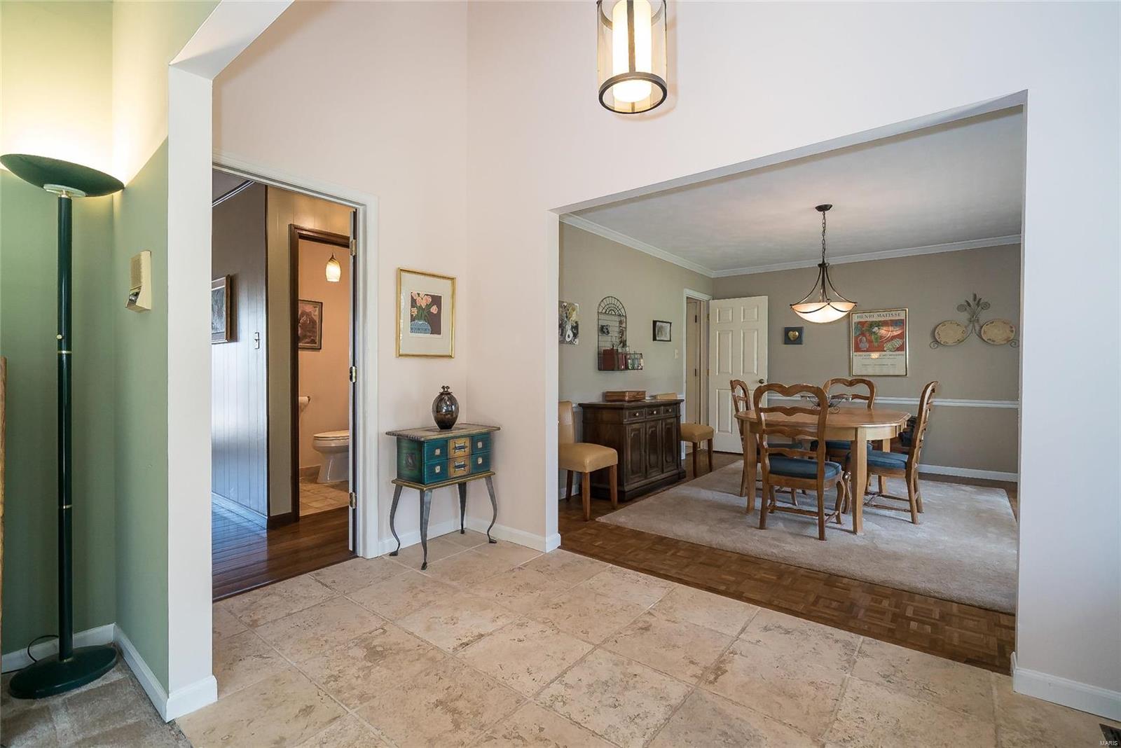 15975 Quiet Oak Road Chesterfield, MO 63017 - Photo 3 of 60 Gallery Image 3