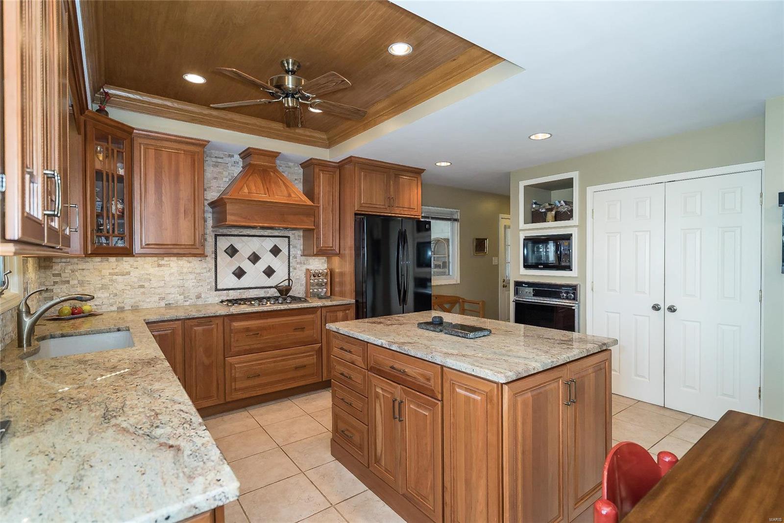 15975 Quiet Oak Road Chesterfield, MO 63017 - Photo 21 of 60 Gallery Image 21