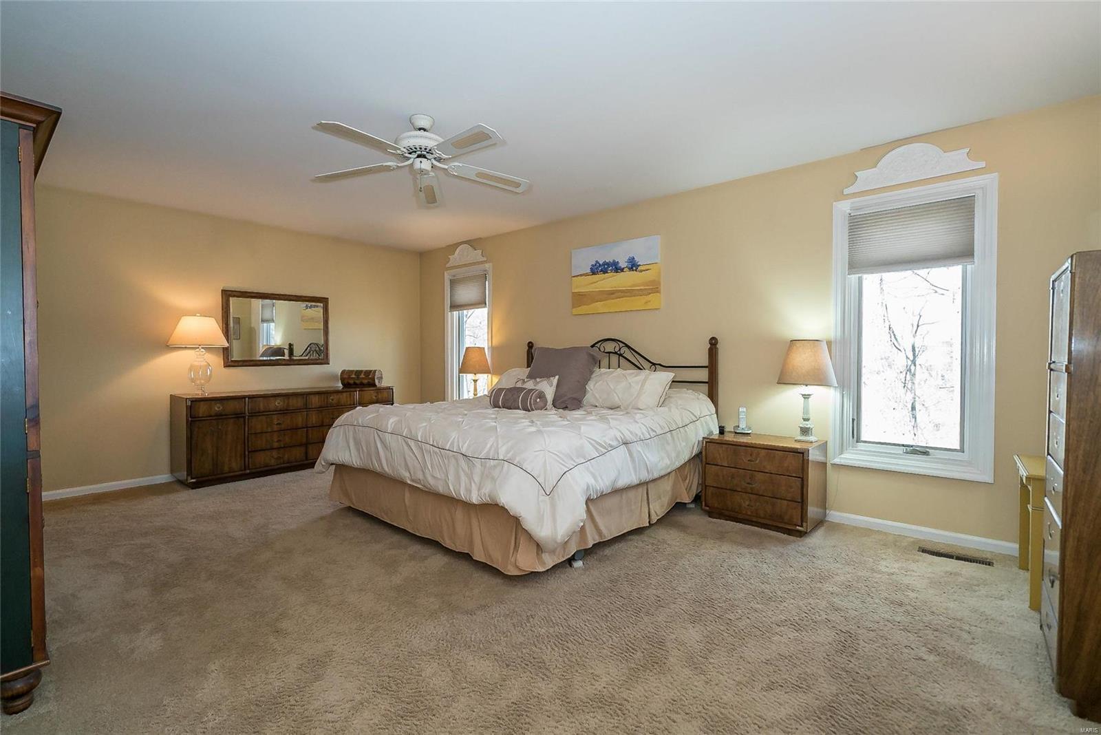 15975 Quiet Oak Road Chesterfield, MO 63017 - Photo 27 of 60 Gallery Image 27