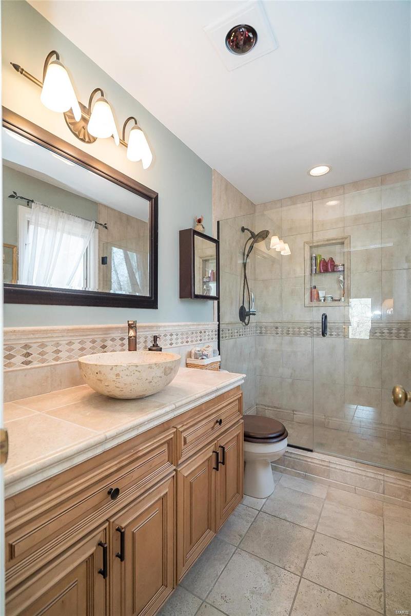 15975 Quiet Oak Road Chesterfield, MO 63017 - Photo 28 of 60 Gallery Image 28