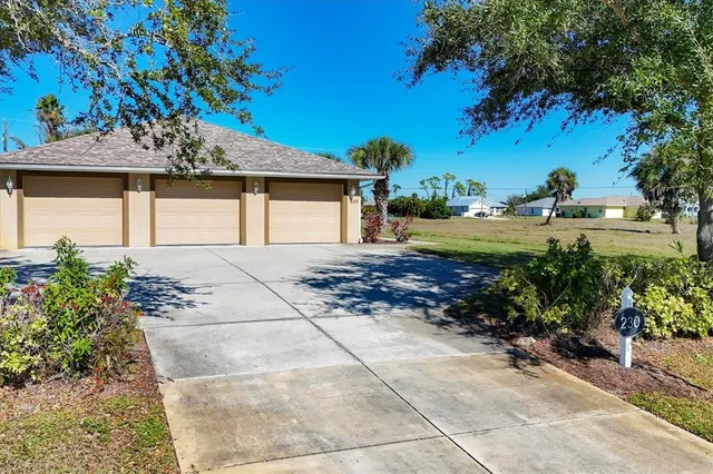 $549,900 | 230 Rotonda Boulevard West, Rotonda West, FL 33947