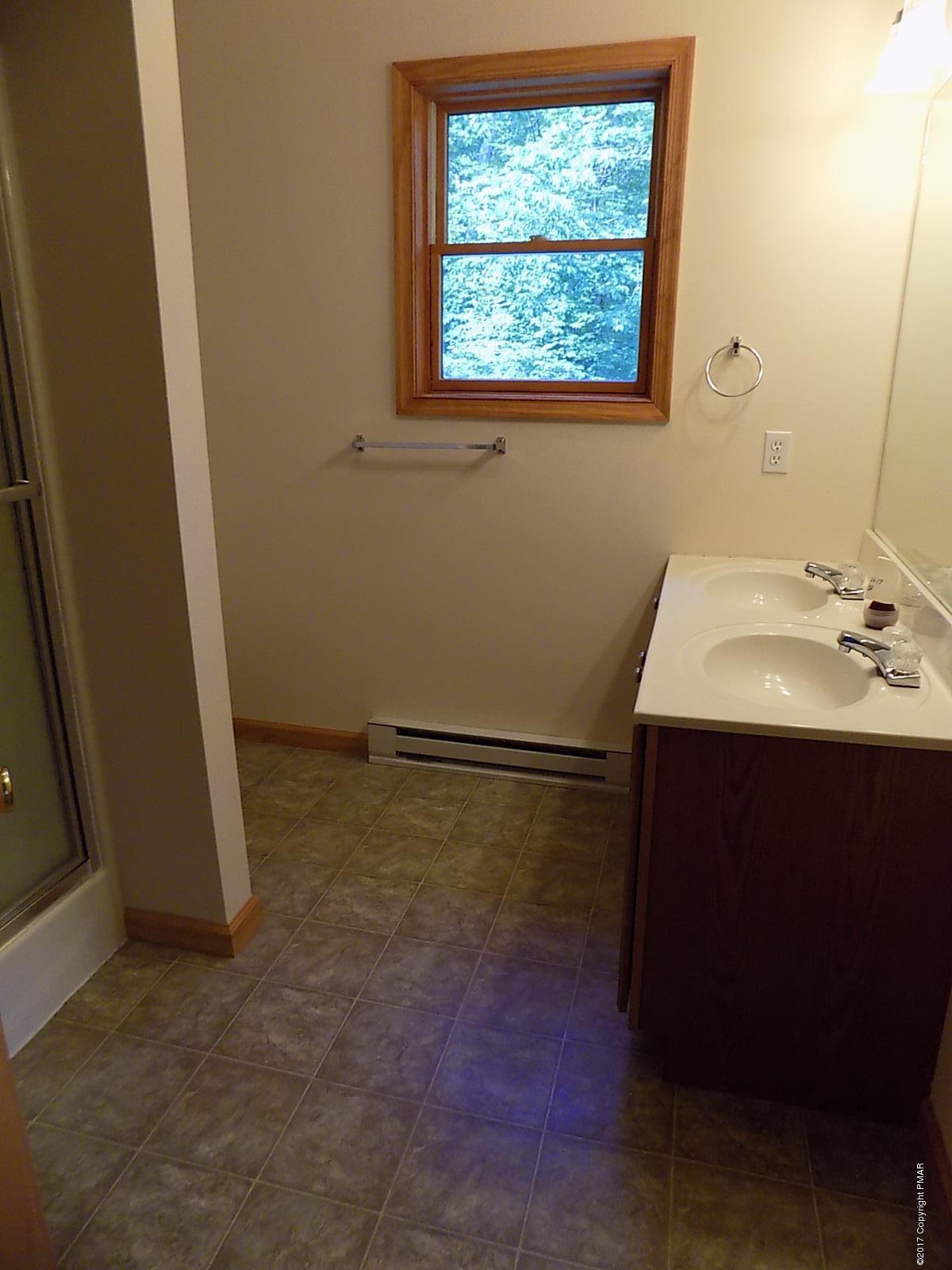 6003 Decker Road Bushkill, PA 18324 - Photo 13 of 15 2017-08-28 01.42.18