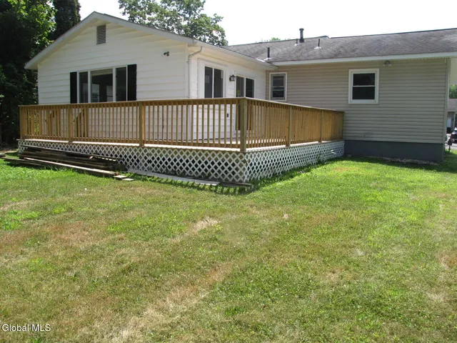 $2,950 | 10 Flicker Drive, Colonie, NY 12110