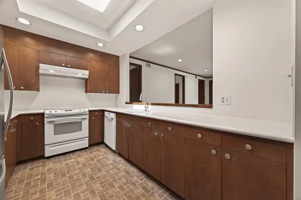 $6,750 | 10614 Fairlane Drive, Houston, TX 77024