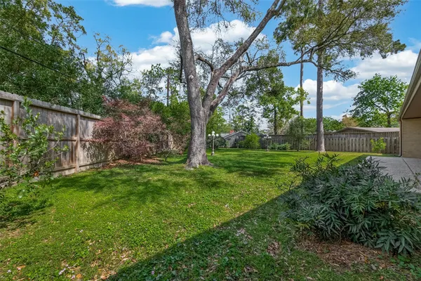 $6,750 | 10614 Fairlane Drive, Houston, TX 77024