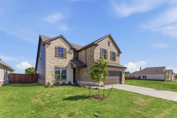 $424,900 | 1237 Sabine River Lane, Springtown, TX 76082