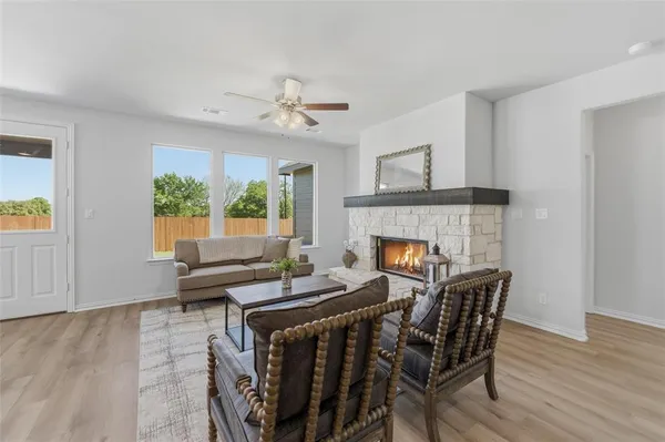 $424,900 | 1237 Sabine River Lane, Springtown, TX 76082