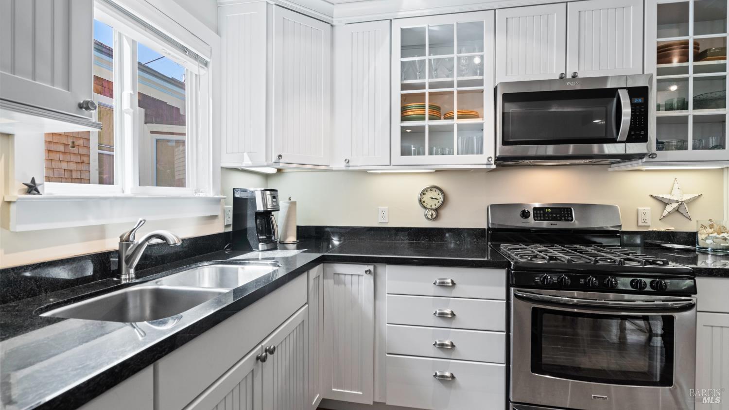 27 Latham Street San Rafael, CA 94901 - Photo 33 of 43