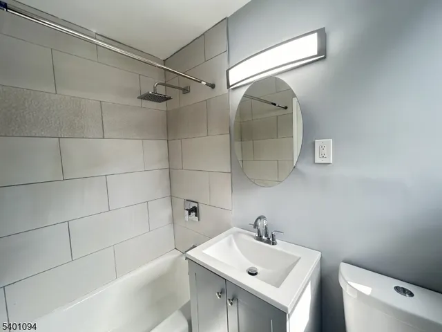 $1,749 | 320 Claremont Avenue, Unit 6, Montclair, NJ 07042