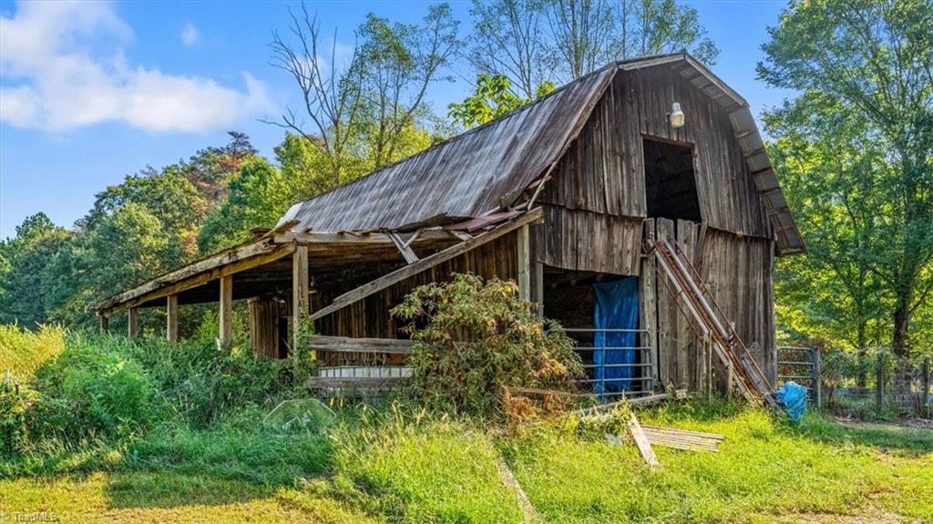 907 Irvin Farm Road Reidsville, NC 27320 - Photo 41 of 48 Gallery Image 41