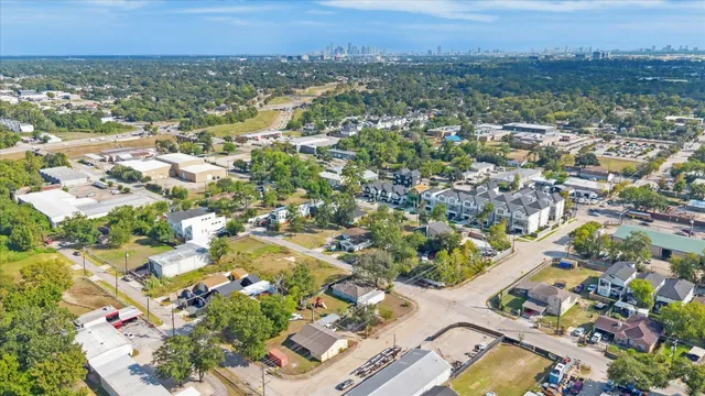 $149,900 | 4836 Creekmont Drive, Houston, TX 77091