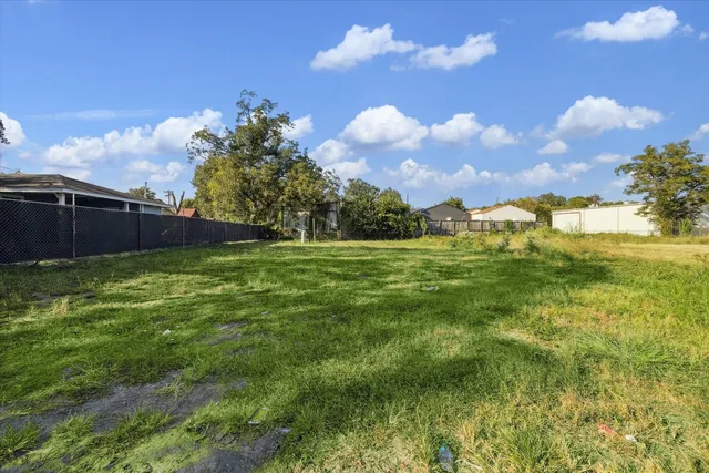 $149,900 | 4836 Creekmont Drive, Houston, TX 77091