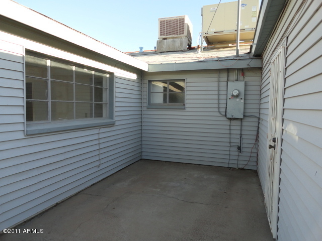 3144 West Charter Oak Road Phoenix, AZ 85029 - Photo 15 of 32 023-261799 BACK AREA