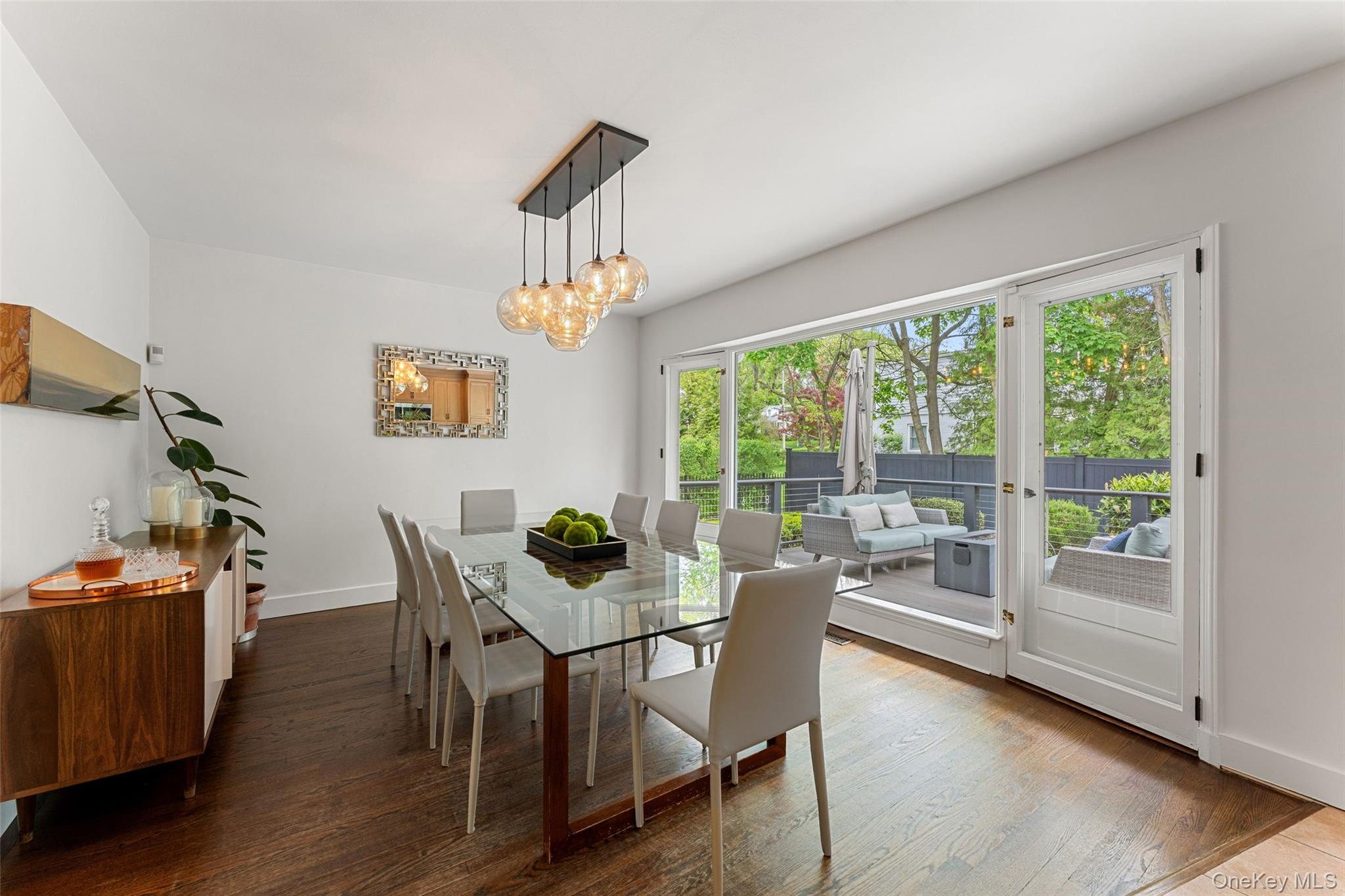 195 Ferndale Road Scarsdale, NY 10583 - Photo 4 of 26
