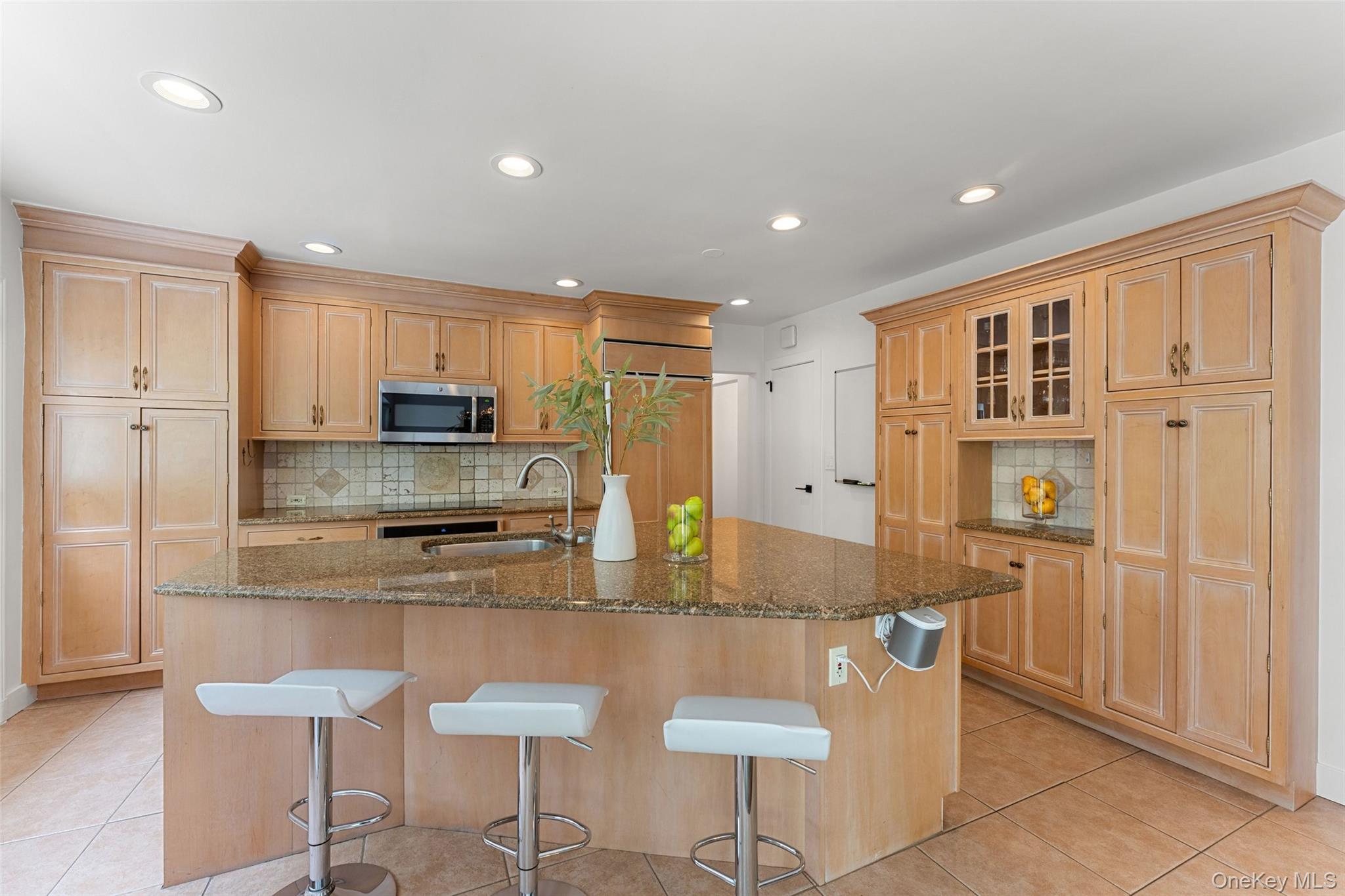 195 Ferndale Road Scarsdale, NY 10583 - Photo 6 of 26