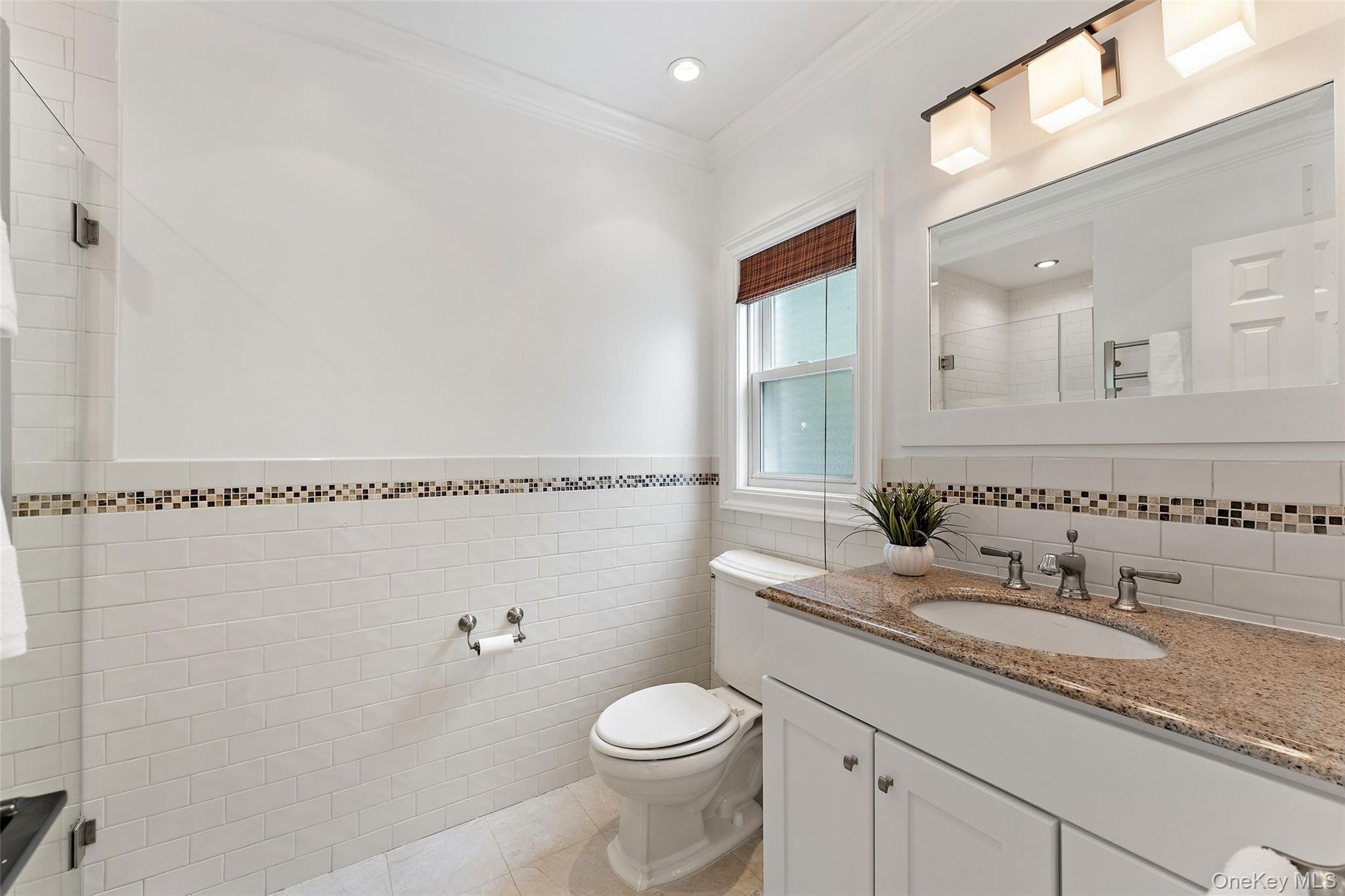 195 Ferndale Road Scarsdale, NY 10583 - Photo 8 of 26 Primary Bathroom