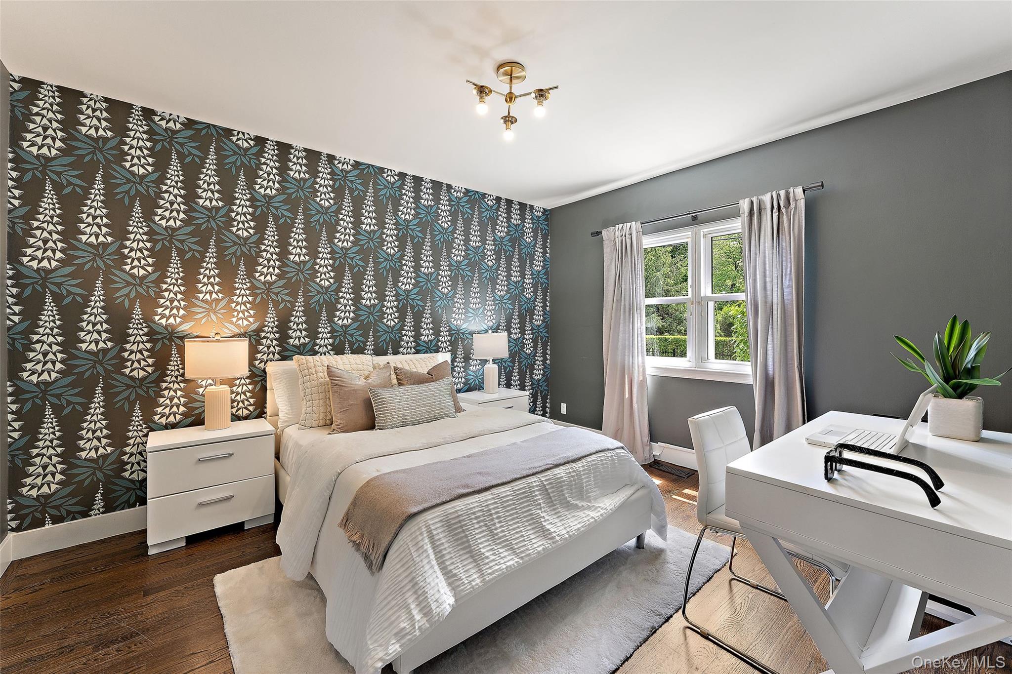 195 Ferndale Road Scarsdale, NY 10583 - Photo 10 of 26 1st floor bedroom