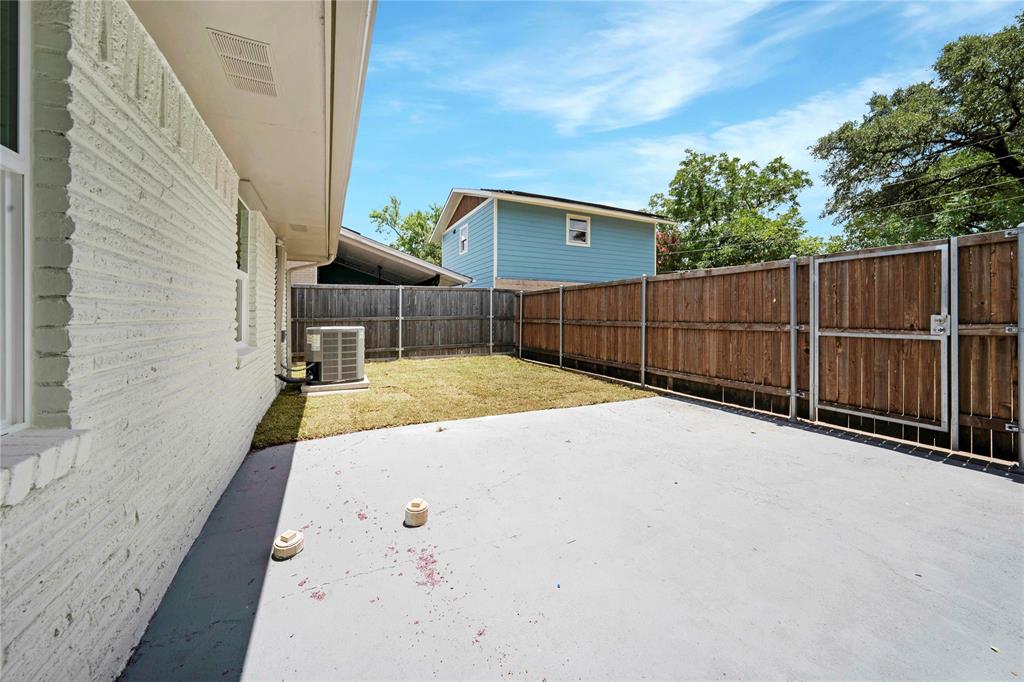 10416 Church Road Dallas, TX 75238 - Photo 31 of 36