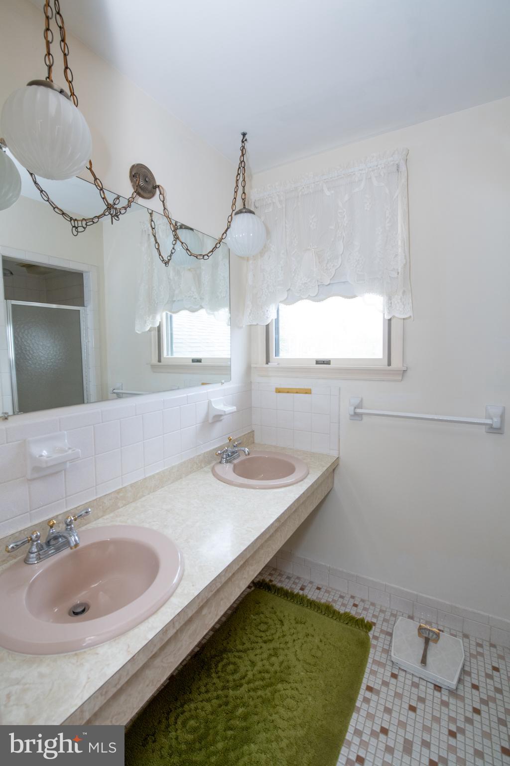 775 Churchville Road Southampton, PA 18966 - Photo 14 of 29 Owners Bath