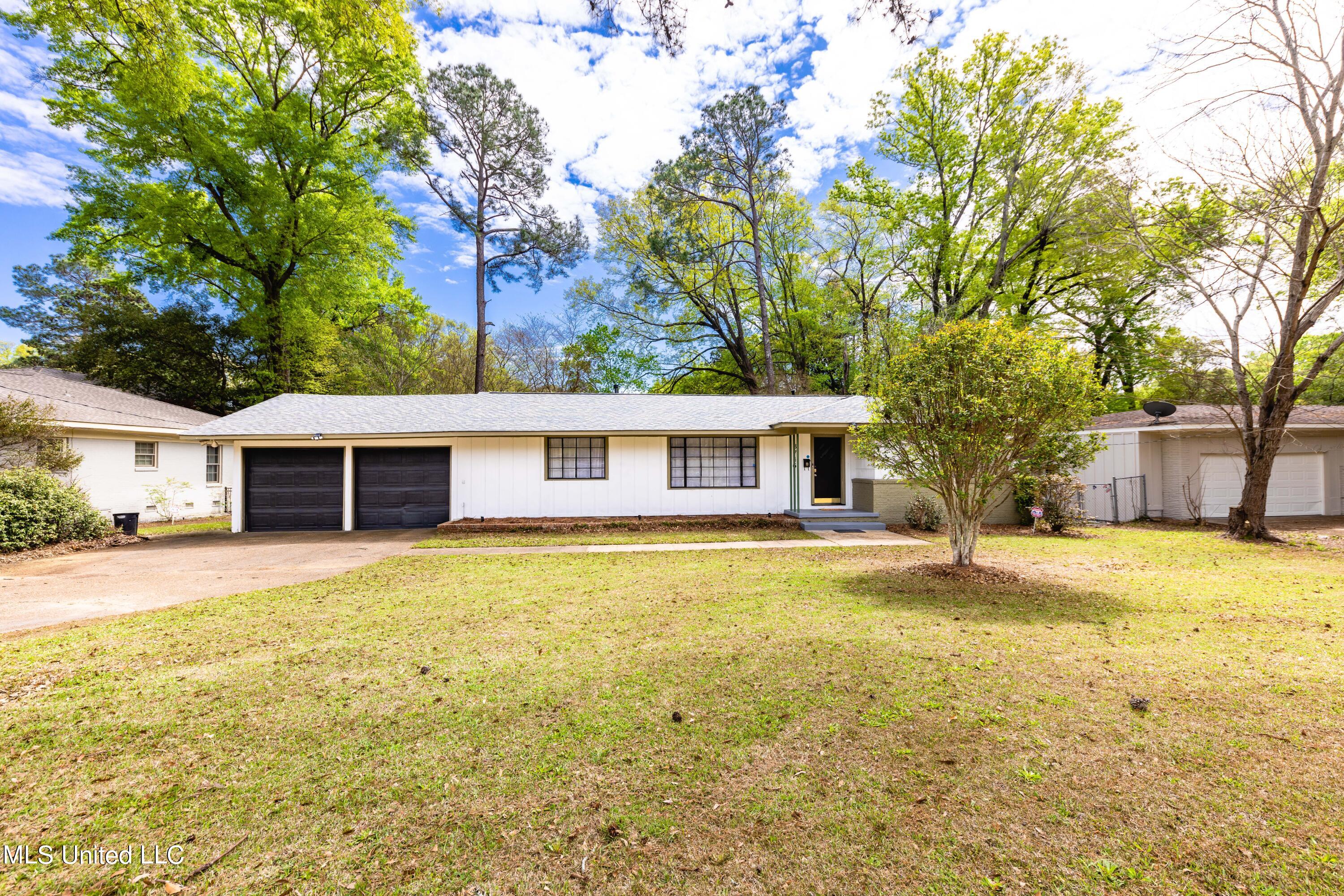 3746 Old Canton Road Jackson, MS 39216 - Photo 2 of 30 _BEK9317