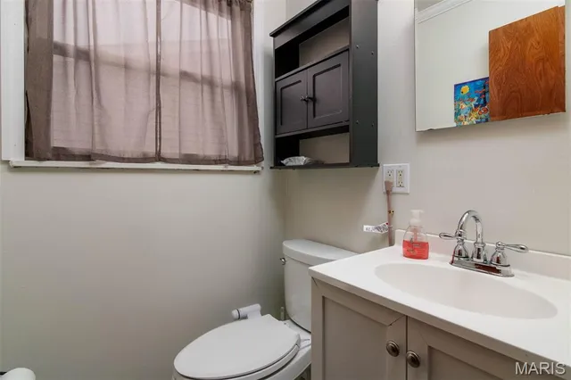 $225,000 | 209 South Railway Street, New Baden, IL 62265