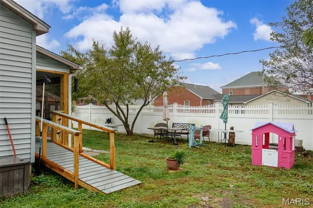 $225,000 | 209 South Railway Street, New Baden, IL 62265