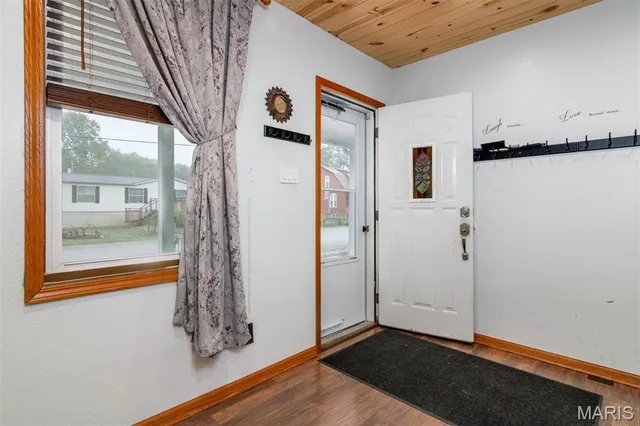 $225,000 | 209 South Railway Street, New Baden, IL 62265