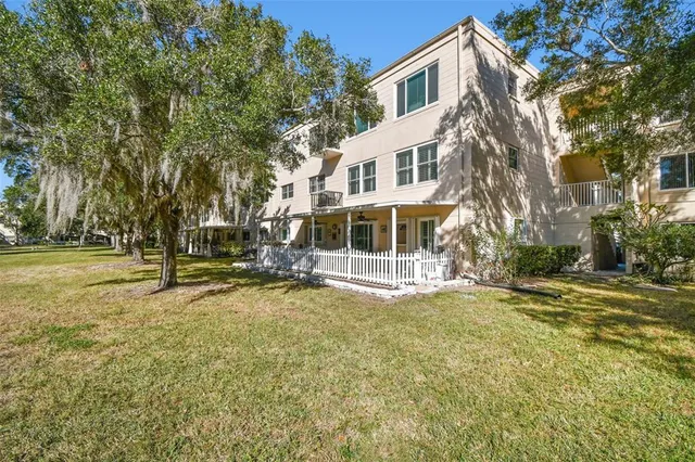 $389,900 | 2170 Americus Boulevard South, Unit 34, Clearwater, FL 33763