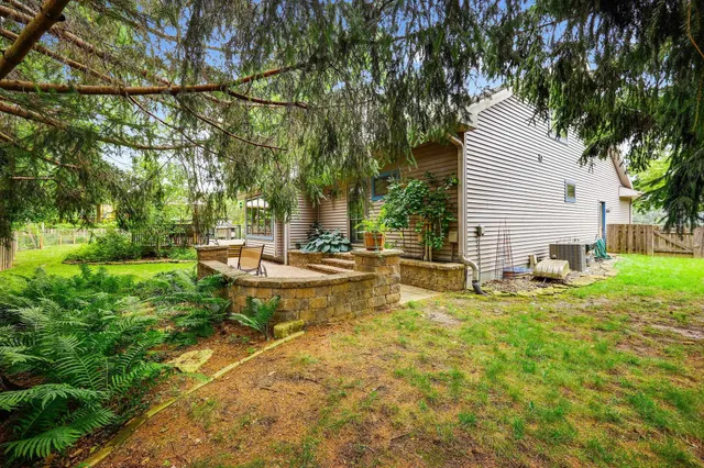 $690,000 | 21 Torrey Pines Court, Madison, WI 53717