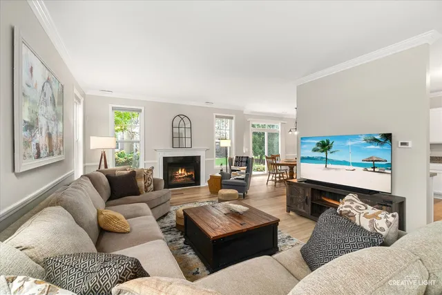 $395,000 | 6-n307 Whitmore Circle, Unit A, St. Charles, IL 60174