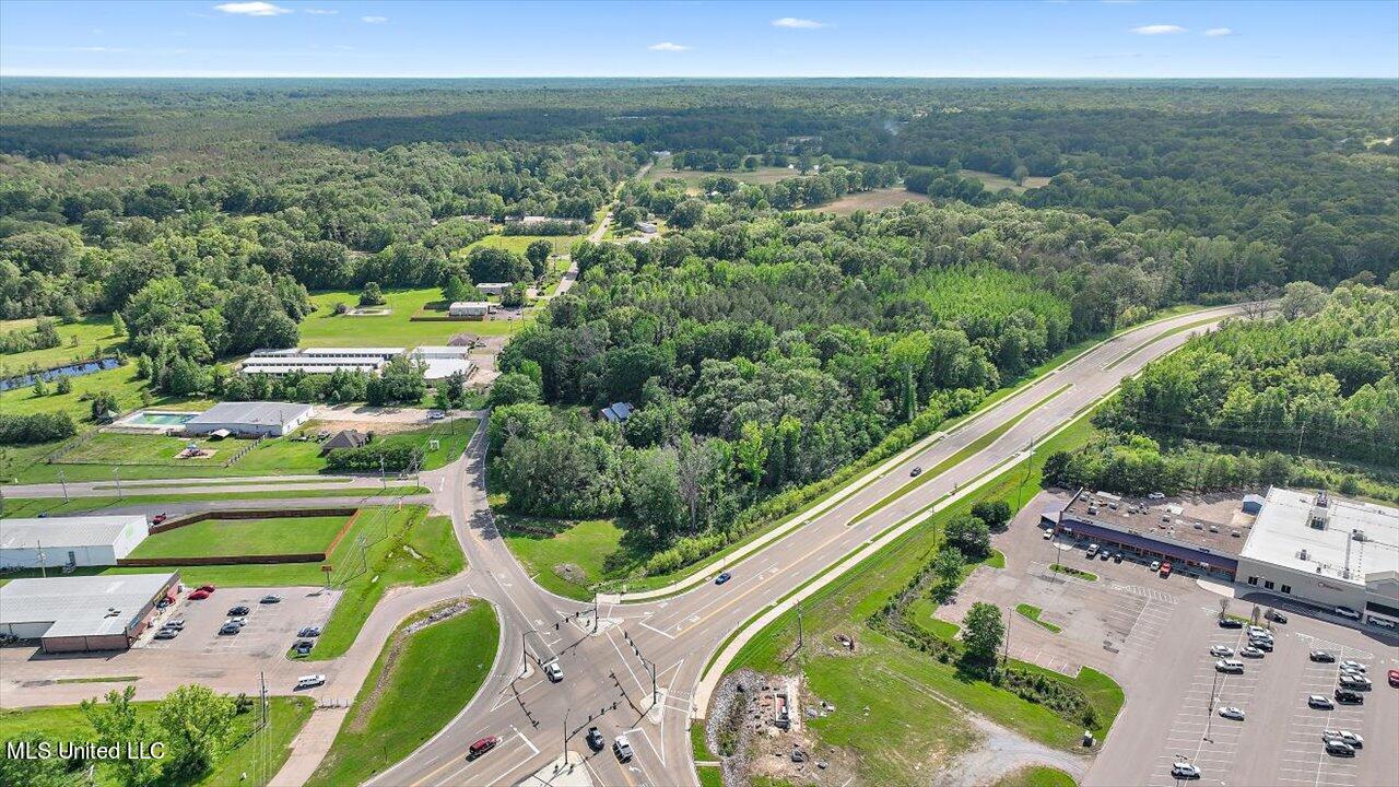 05-1 Hind County Parkway