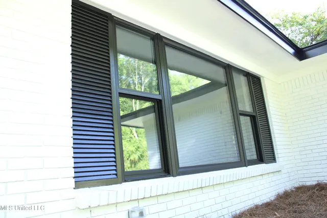 $597,000 | 310 Hillandale Avenue, Ocean Springs, MS 39564