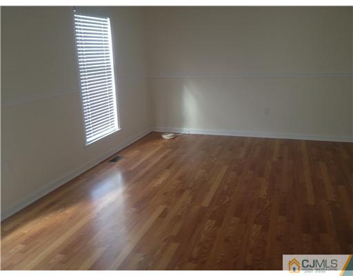 6 River Road East Brunswick, NJ 08816 - Photo 11 of 16 Gallery Image 11