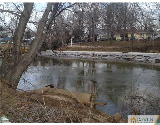 6 River Road East Brunswick, NJ 08816 - Photo 14 of 16 Gallery Image 14