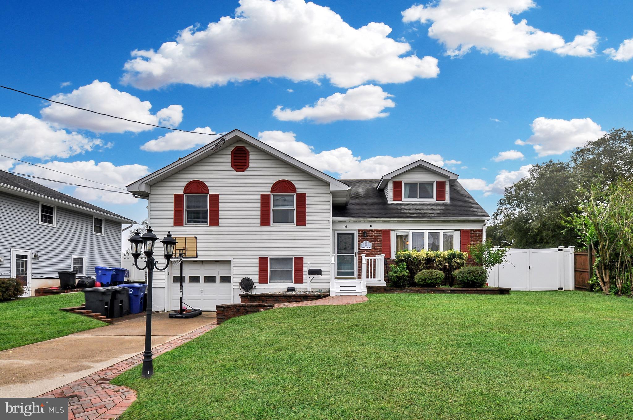 16 Linden Road Burlington, NJ 08016 - Photo 1 of 33 Gallery Image 1