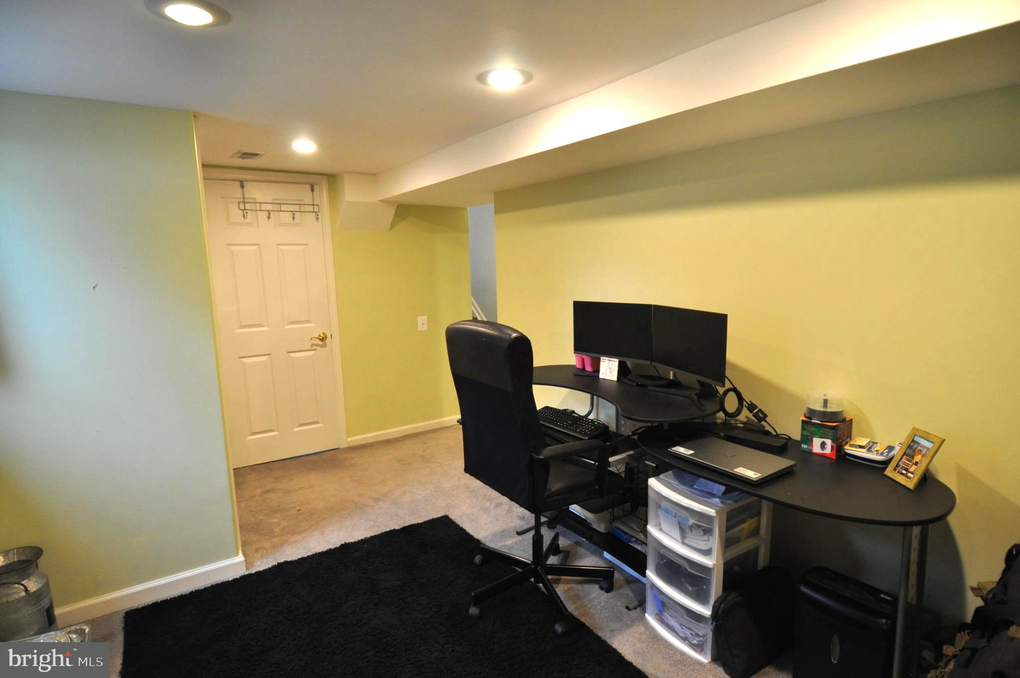 16 Linden Road Burlington, NJ 08016 - Photo 23 of 33 Gallery Image 23