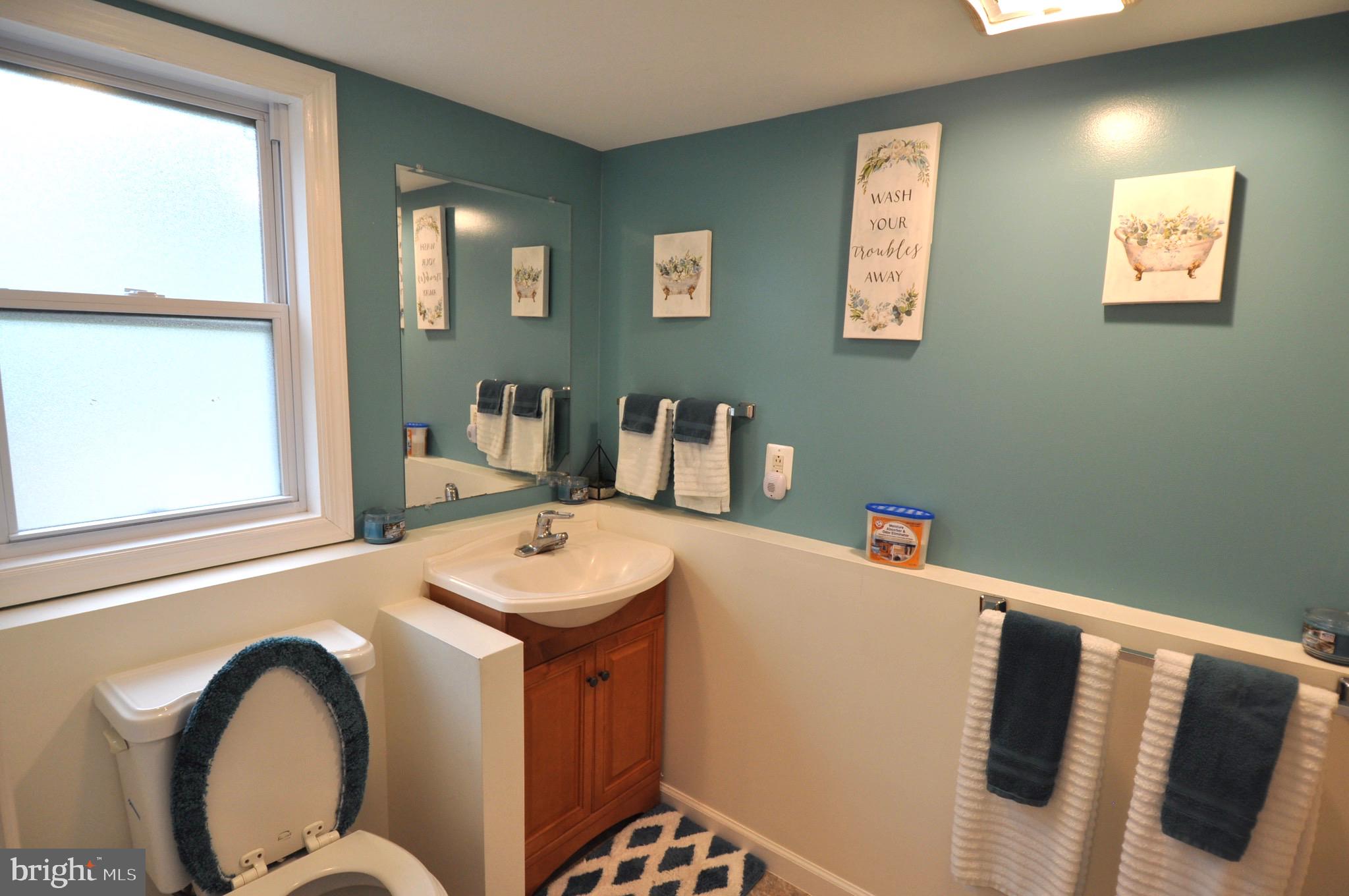16 Linden Road Burlington, NJ 08016 - Photo 25 of 33 Gallery Image 25