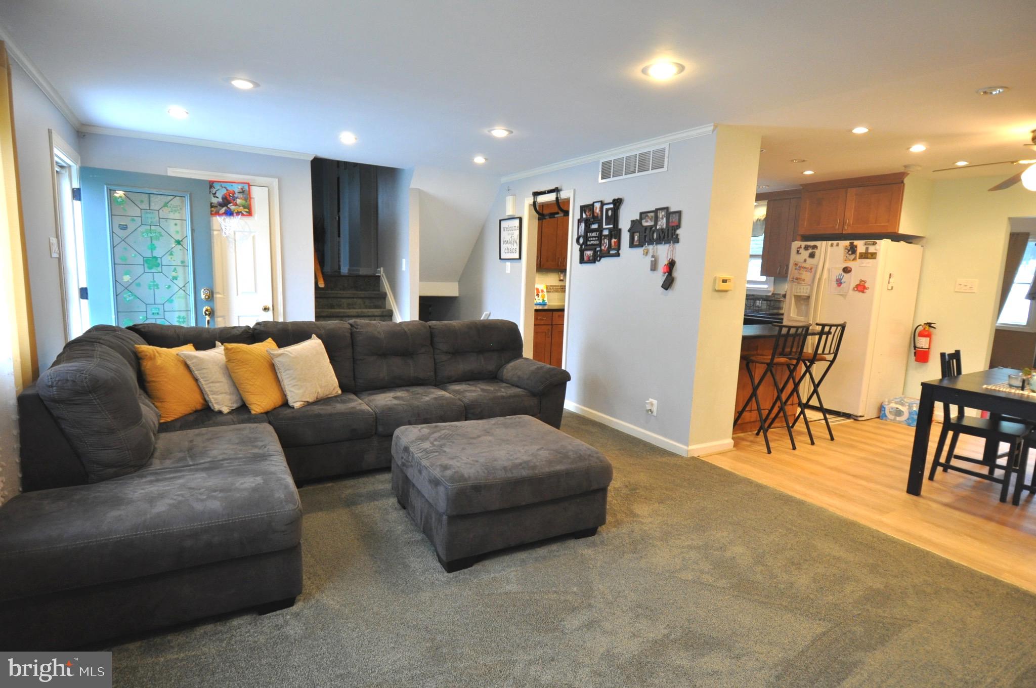 16 Linden Road Burlington, NJ 08016 - Photo 6 of 33 Gallery Image 6