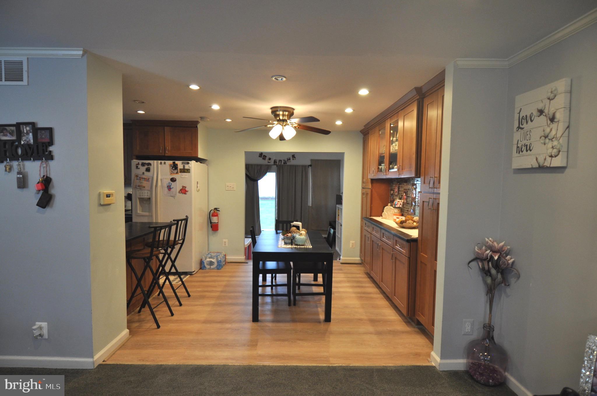 16 Linden Road Burlington, NJ 08016 - Photo 7 of 33 Gallery Image 7