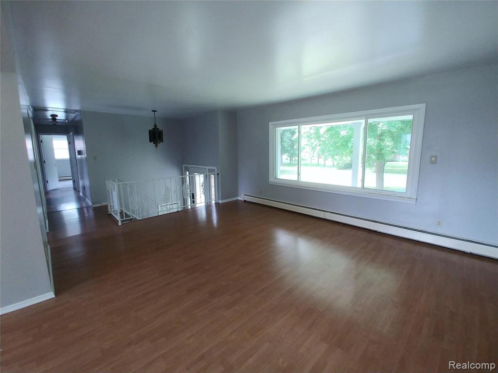 9211 Rucker Road Grosse Ile, MI 48138 - Photo 11 of 34