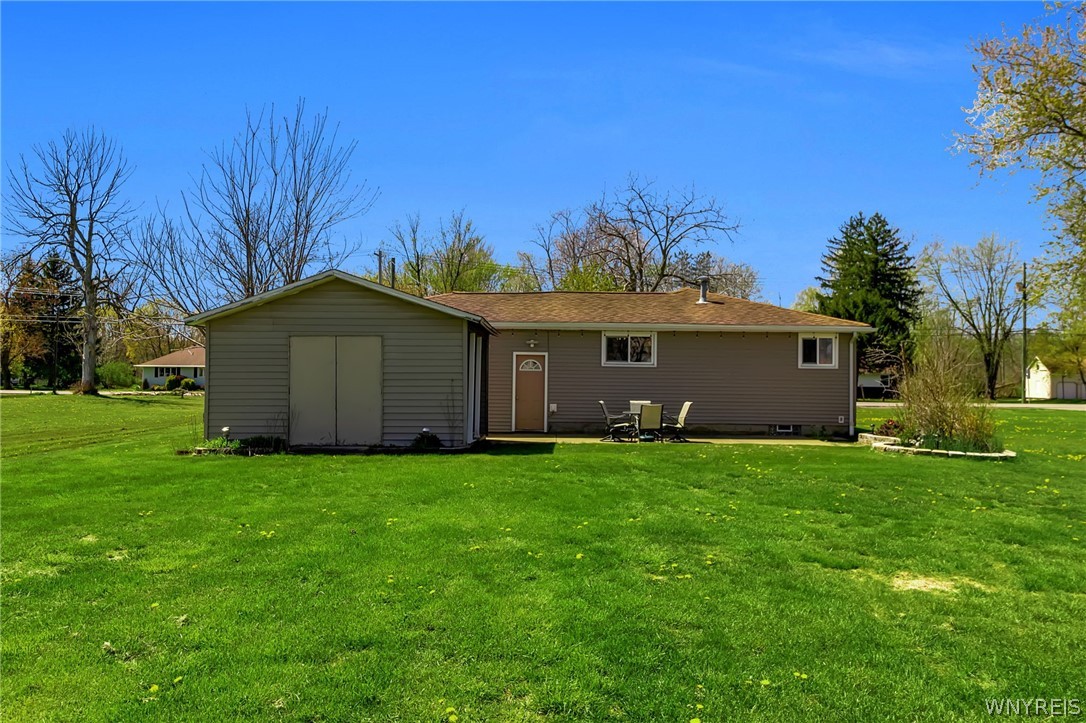 5065 Salt Road Clarence, NY 14031 - Photo 32 of 37