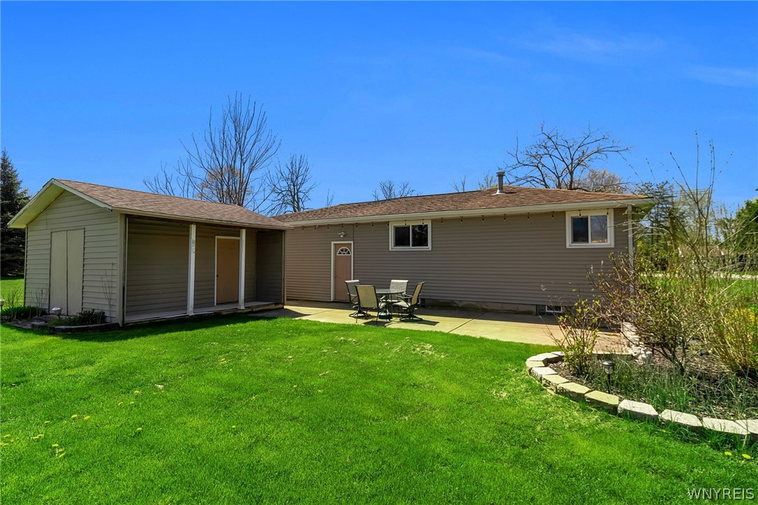 5065 Salt Road Clarence, NY 14031 - Photo 33 of 37