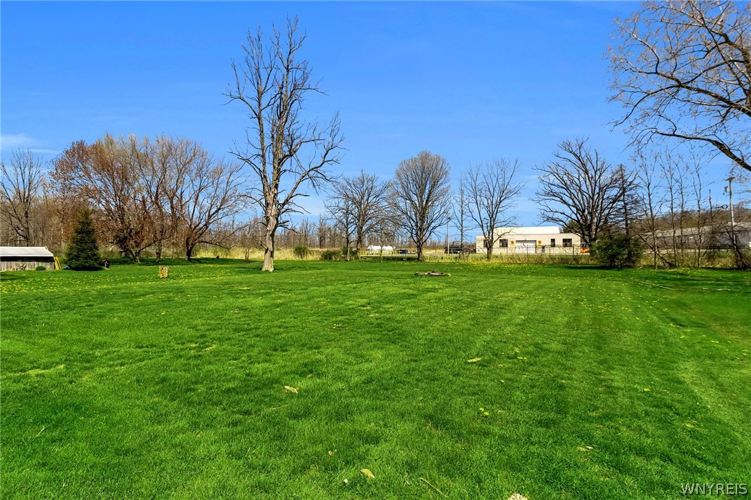 5065 Salt Road Clarence, NY 14031 - Photo 36 of 37