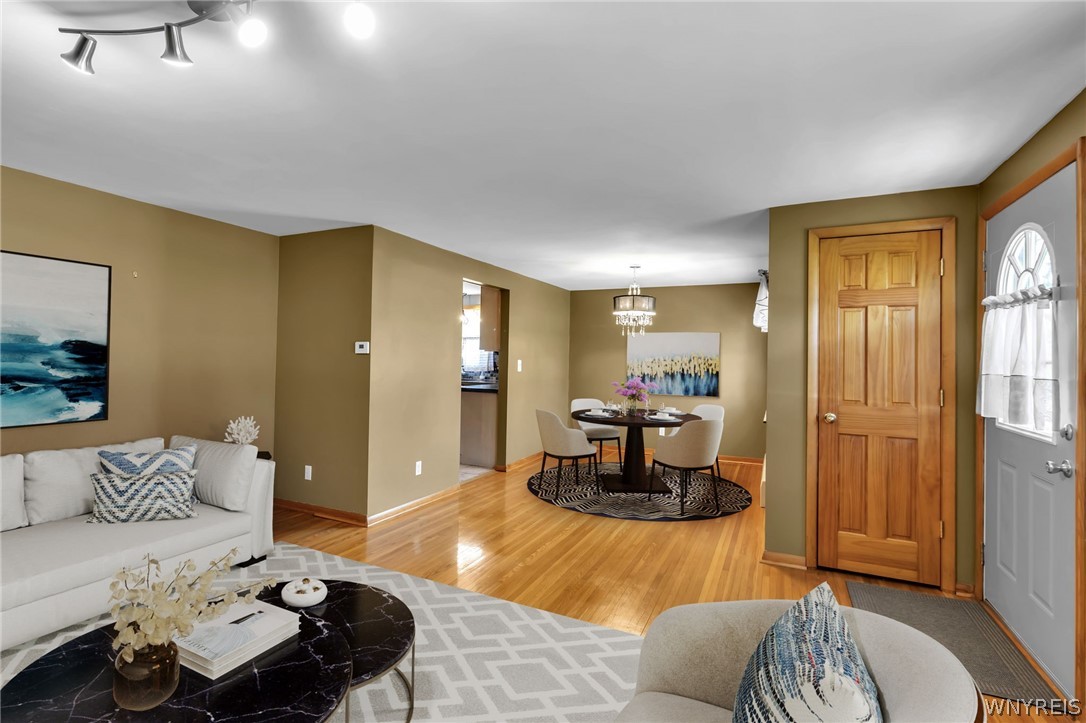 5065 Salt Road Clarence, NY 14031 - Photo 4 of 37