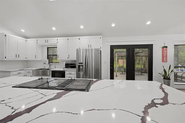 $729,900 | 711 County Road 162, Gainesville, TX 76240