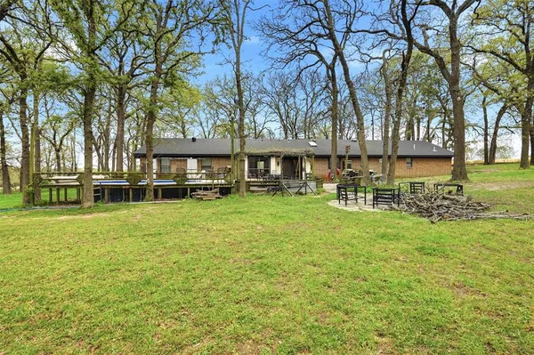 $729,900 | 711 County Road 162, Gainesville, TX 76240