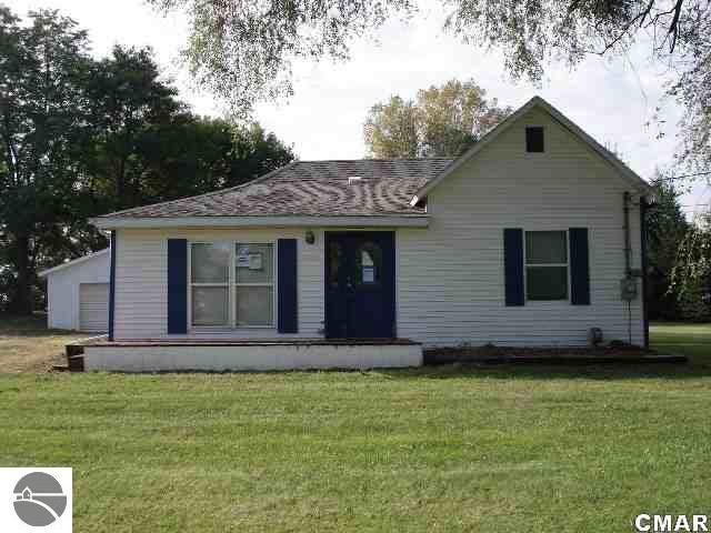 8102 East Pleasant Valley Road Shepherd, MI 48883 - Photo 17 of 20 1767255-16.JPG